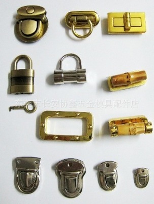 廠(chǎng)家直銷(xiāo)鋅合金狗扣鉤扣 箱包服裝配件優(yōu)選，東莞長(zhǎng)安協(xié)鑫專(zhuān)注品質(zhì)與價(jià)格優(yōu)勢(shì)