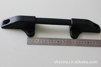 專(zhuān)業(yè)制造商解析 上海拉桿箱底腳的種類(lèi)、選擇與展欣模具的直供優(yōu)勢(shì)